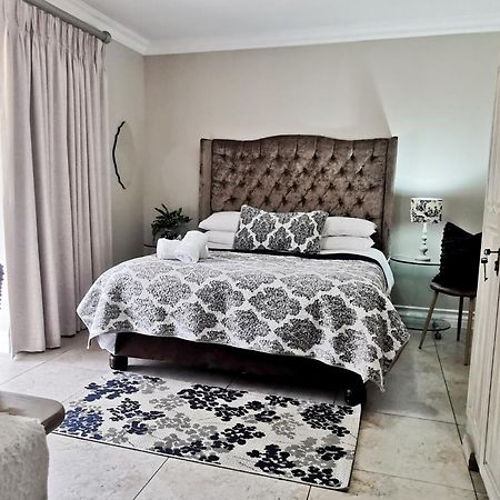 Bokmakierie Gastehuis Emalahleni Pty Ltd Luaran gambar